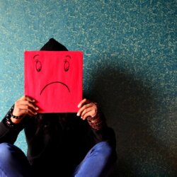unhappy-389944_1280
